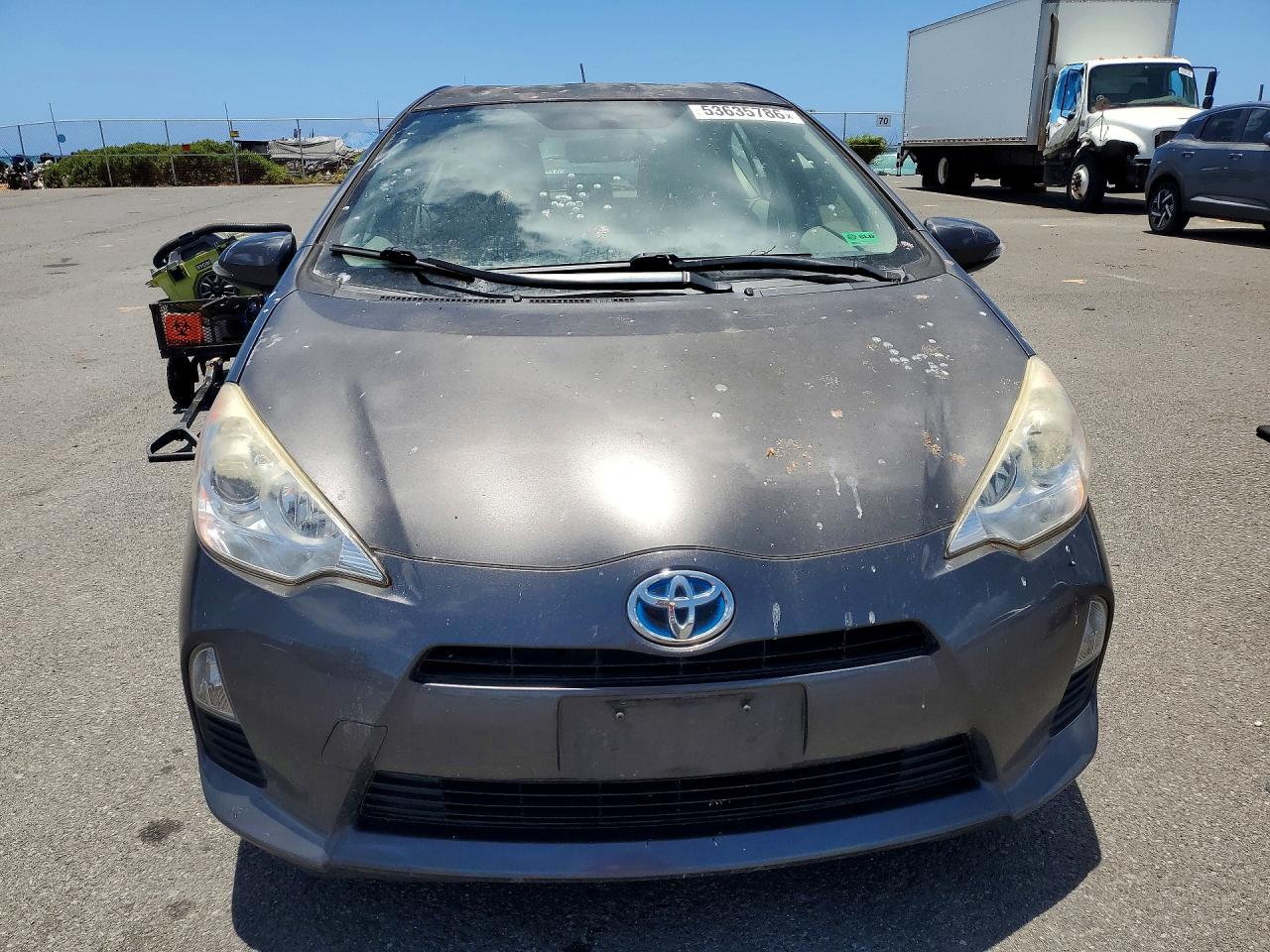 2014 TOYOTA PRIUS C TWO photo 5