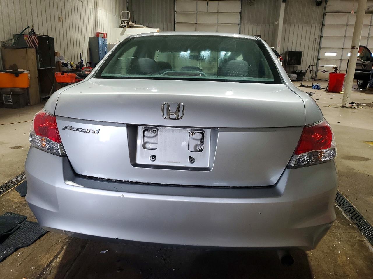 2010 HONDA ACCORD LX photo 6