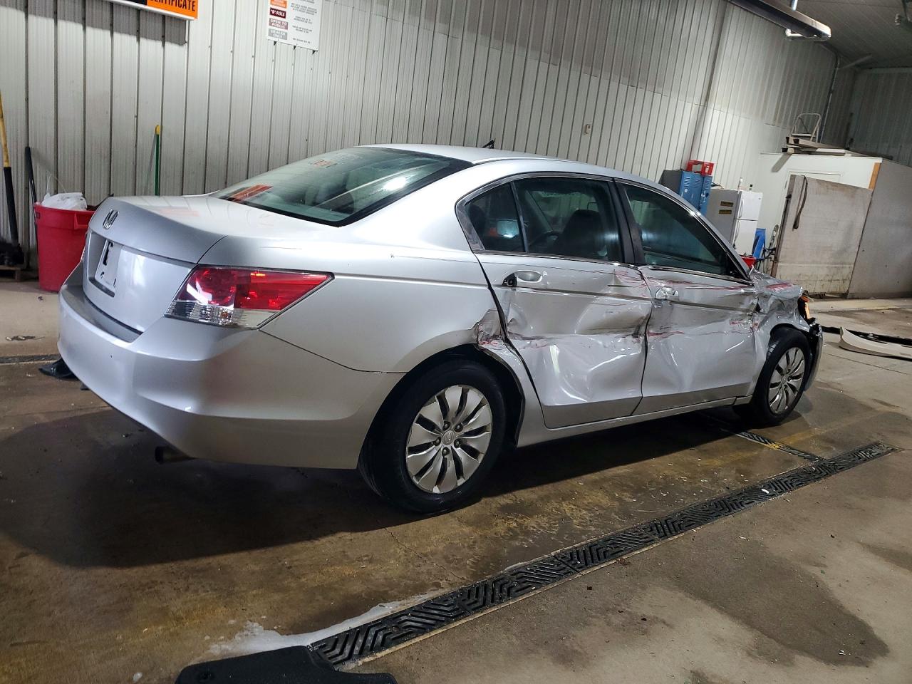 2010 HONDA ACCORD LX photo 3