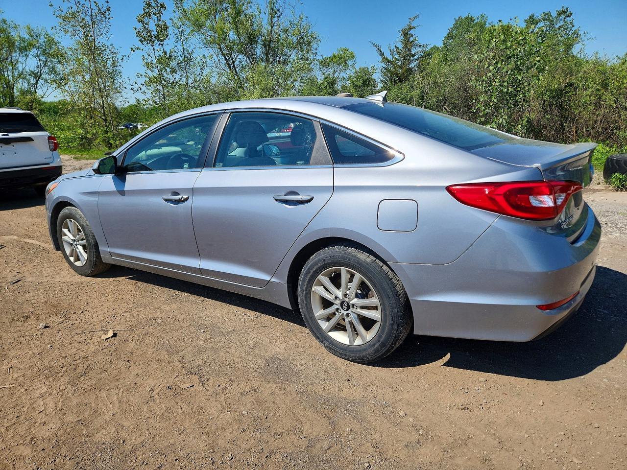 2017 HYUNDAI SONATA SE photo 4