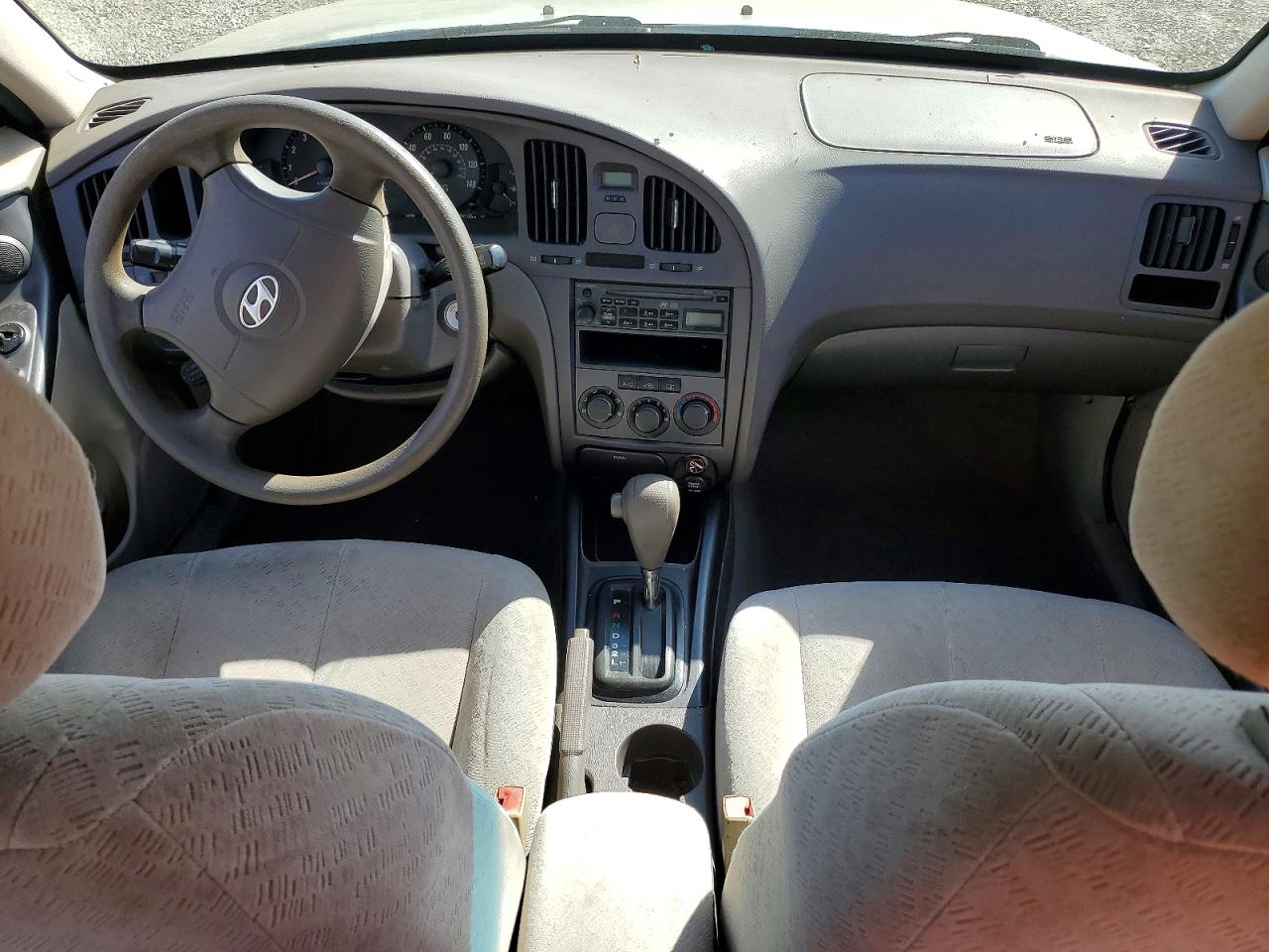 2005 HYUNDAI ELANTRA GLS photo 22
