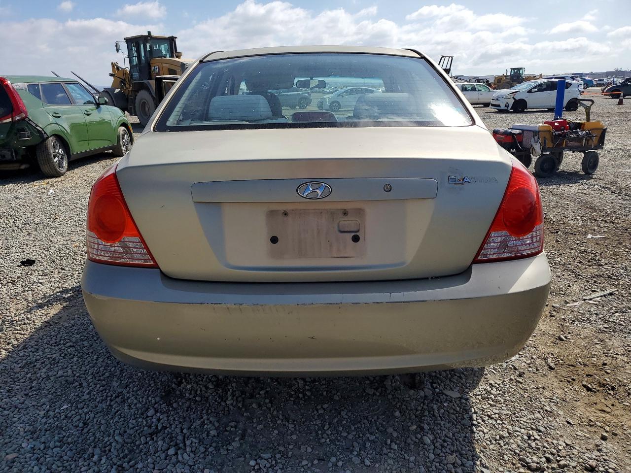 2005 HYUNDAI ELANTRA GLS photo 16