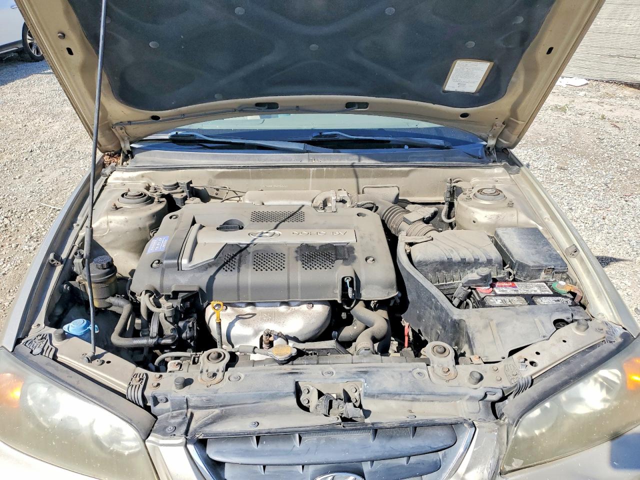 2005 HYUNDAI ELANTRA GLS photo 31