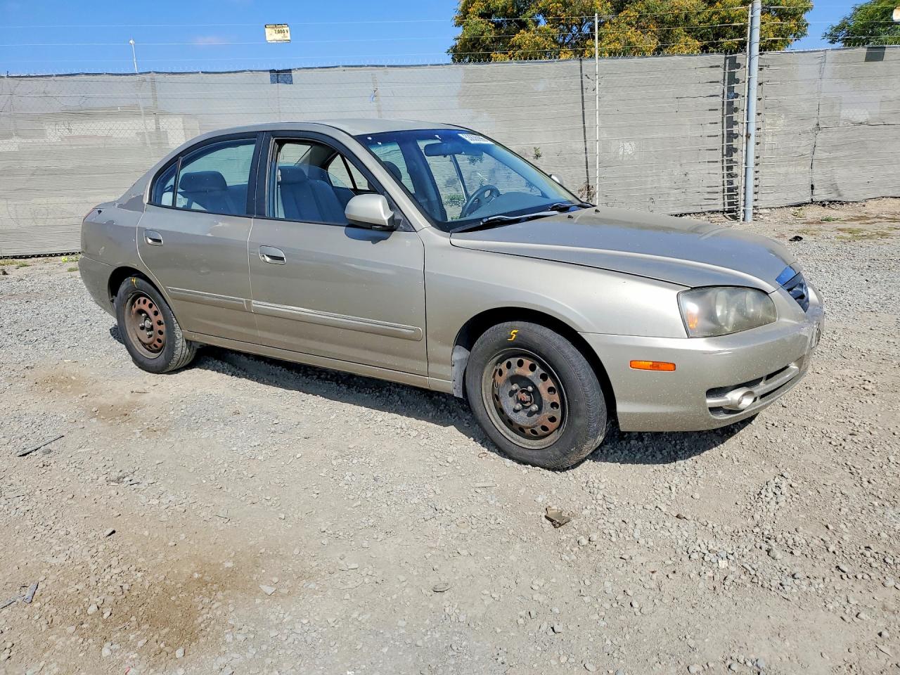 2005 HYUNDAI ELANTRA GLS photo 10