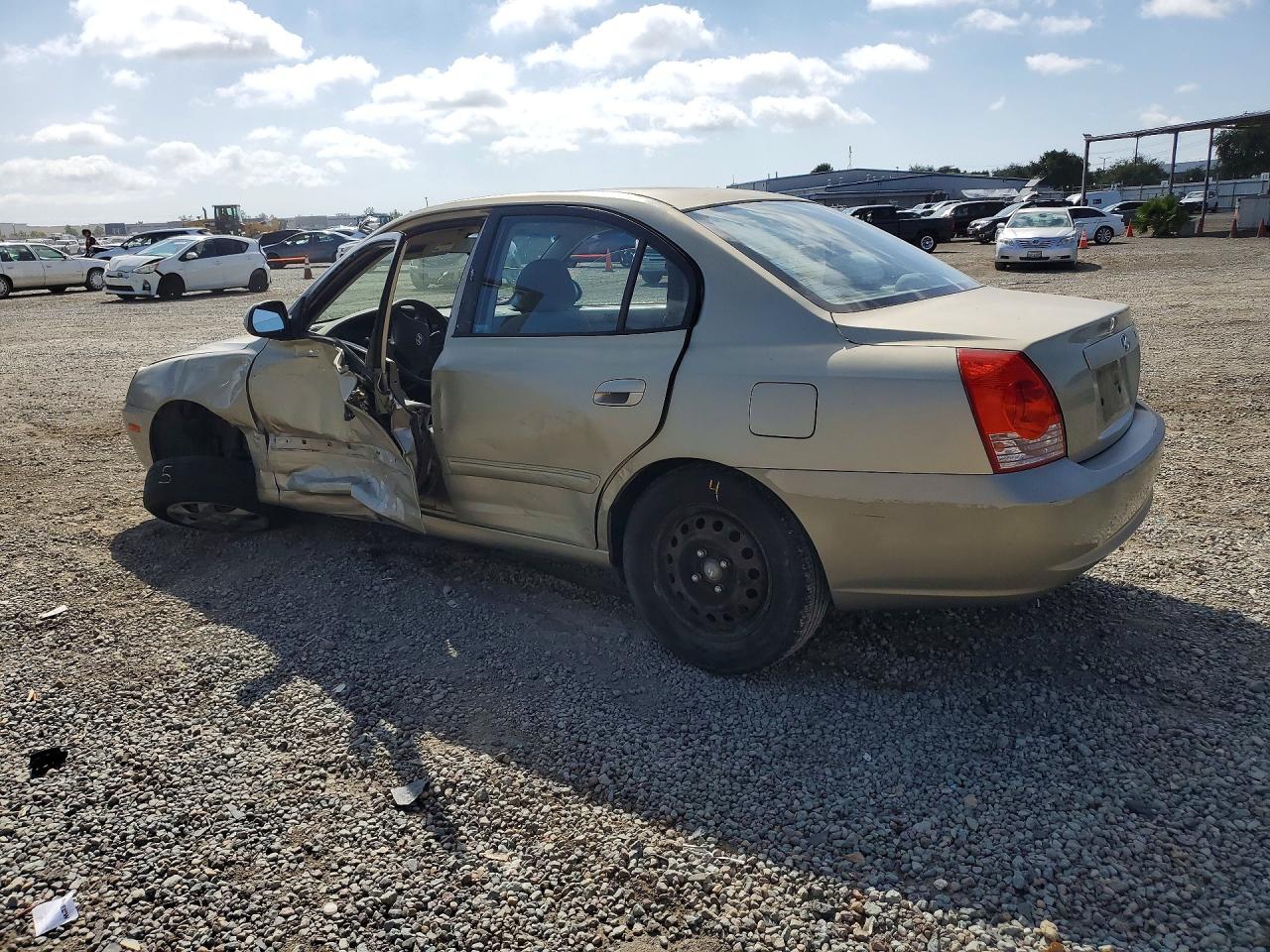 2005 HYUNDAI ELANTRA GLS photo 4