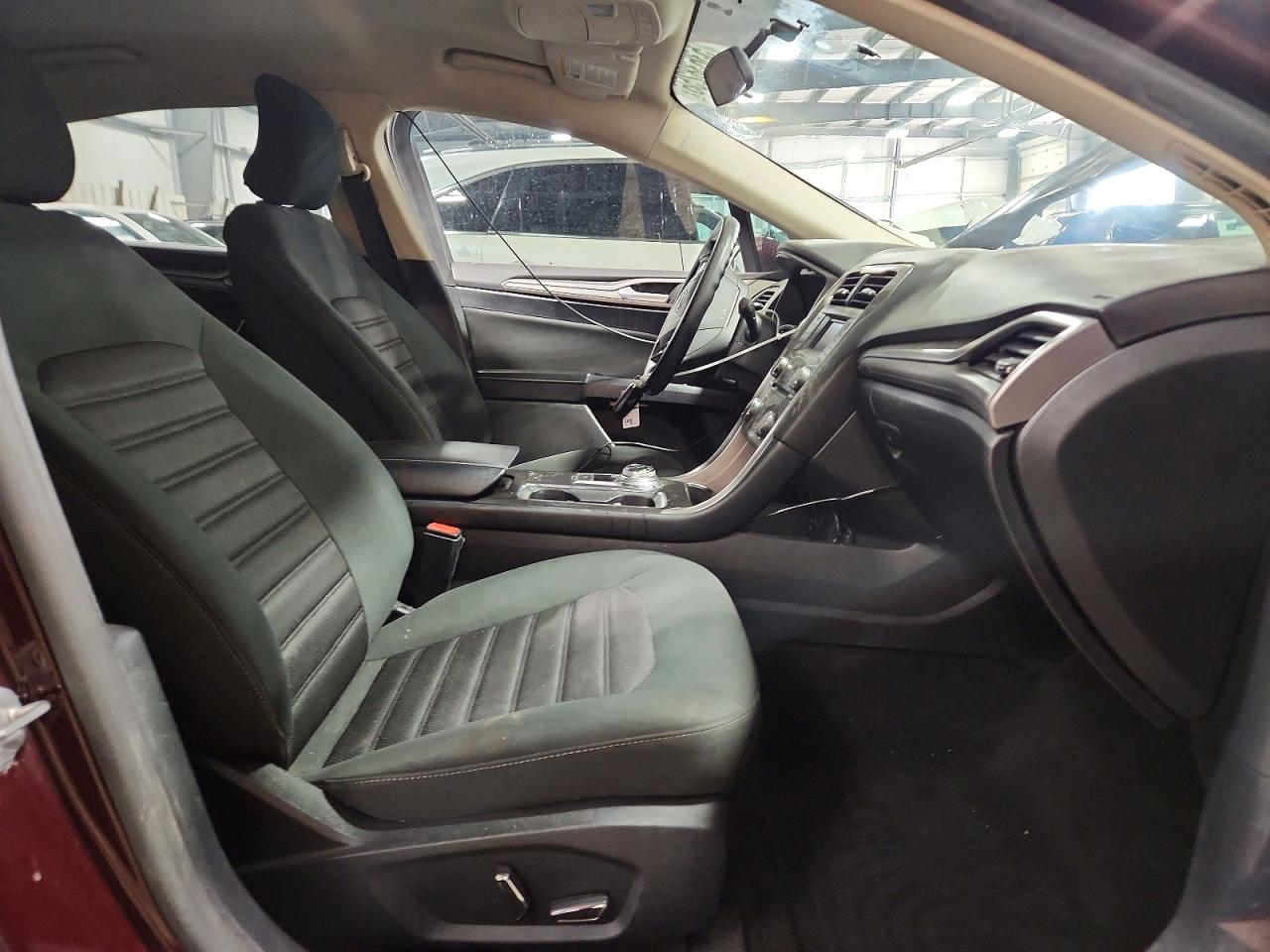 2017 FORD FUSION SE photo 13