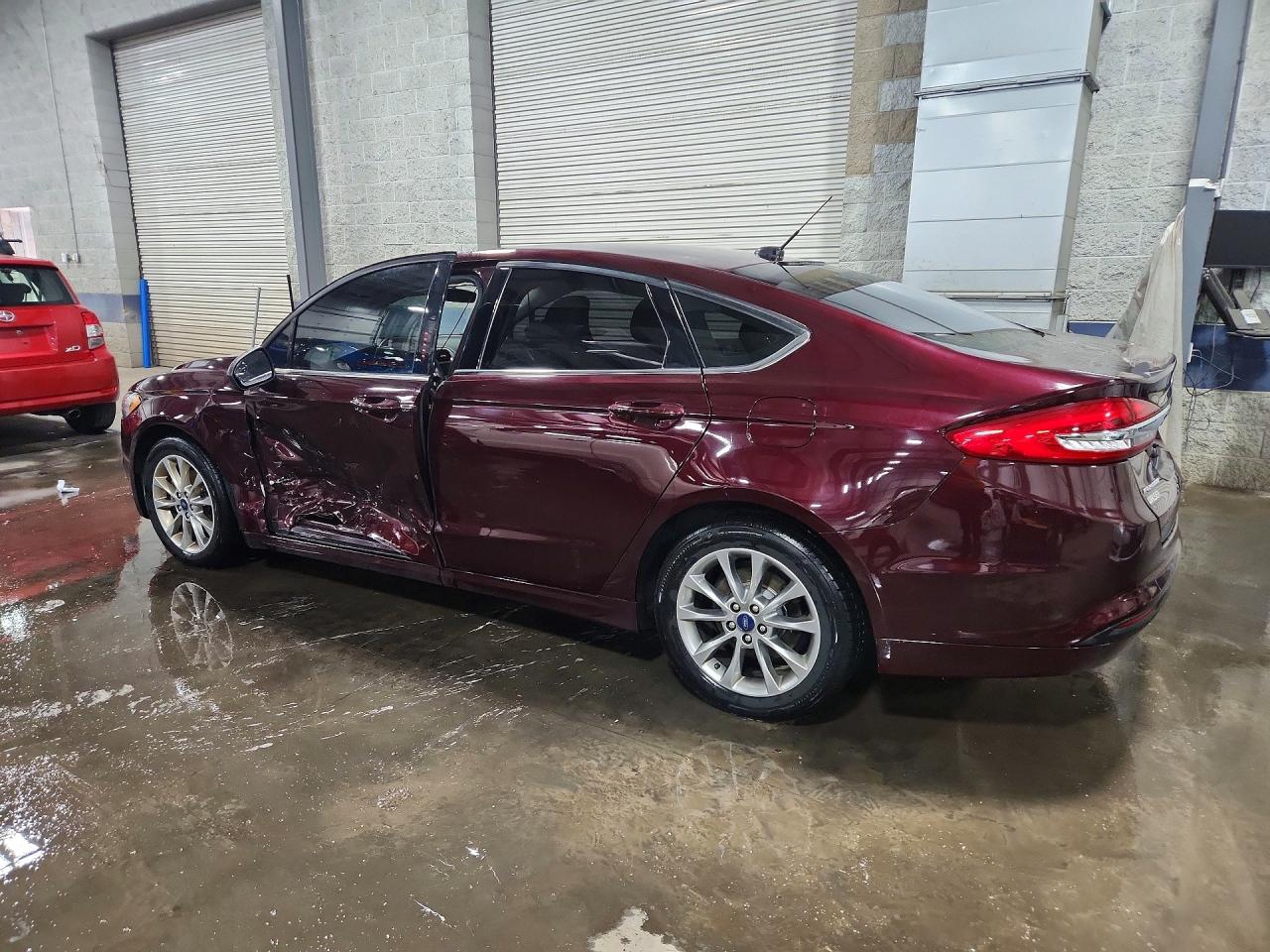 2017 FORD FUSION SE photo 3