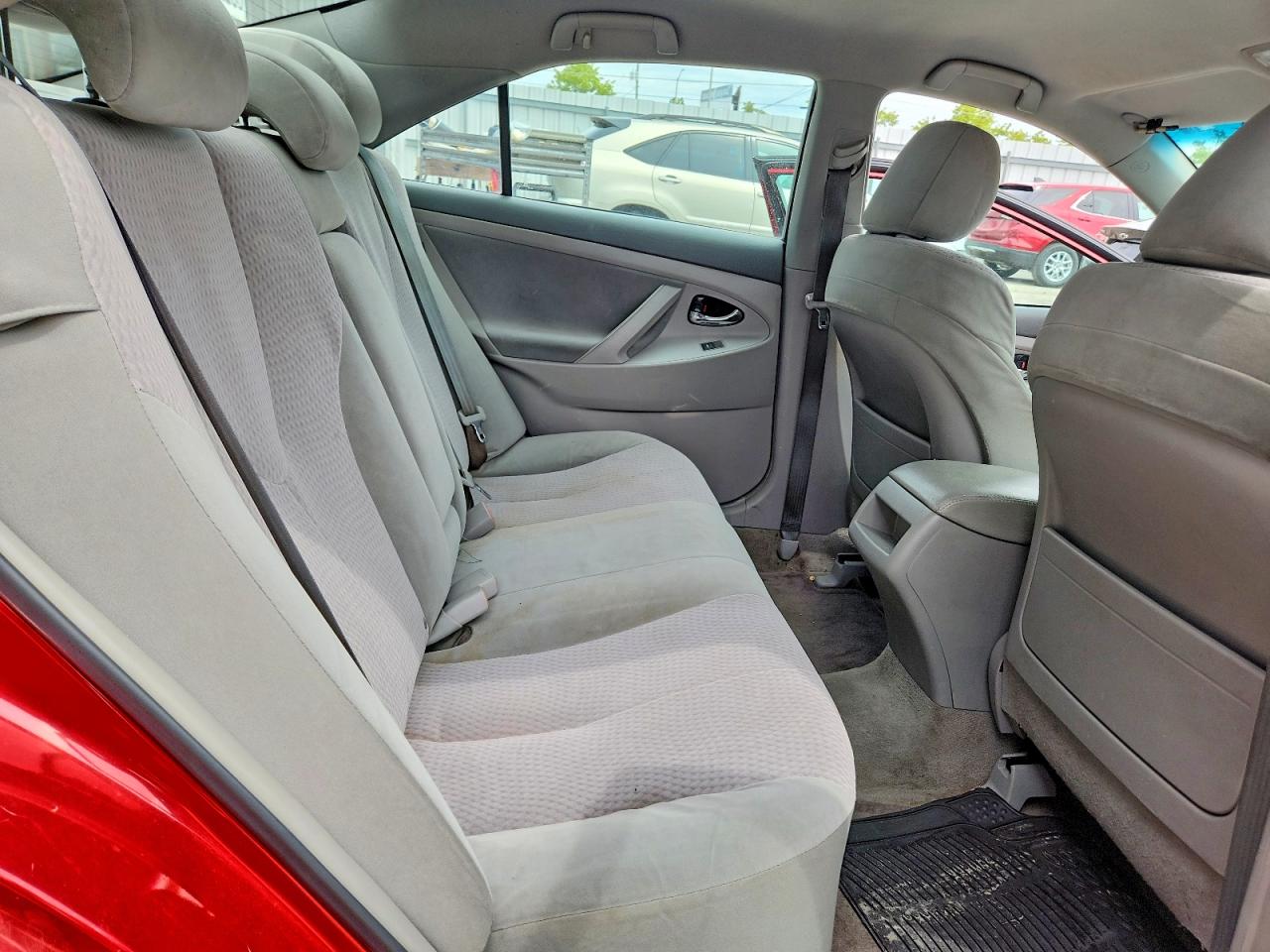 2011 TOYOTA CAMRY BASE photo 10