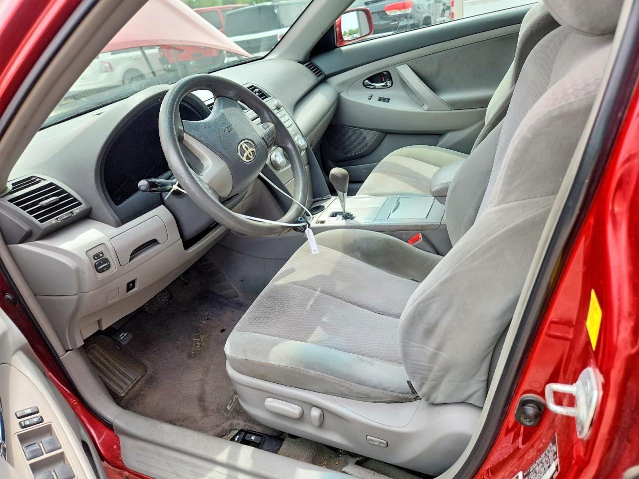 2011 TOYOTA CAMRY BASE photo 7