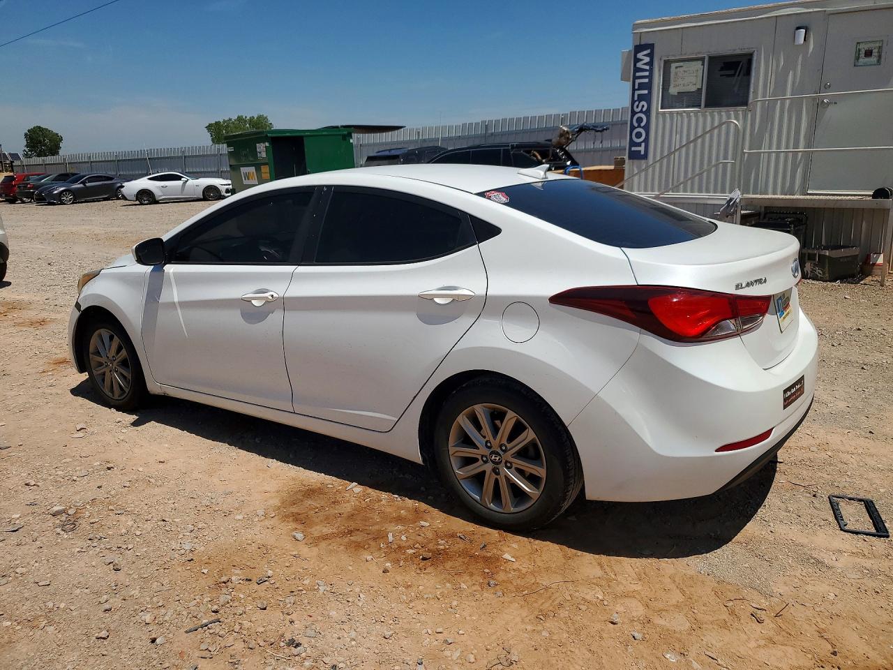 2016 HYUNDAI ELANTRA SE photo 4