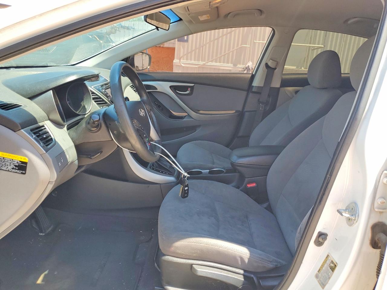 2016 HYUNDAI ELANTRA SE photo 19