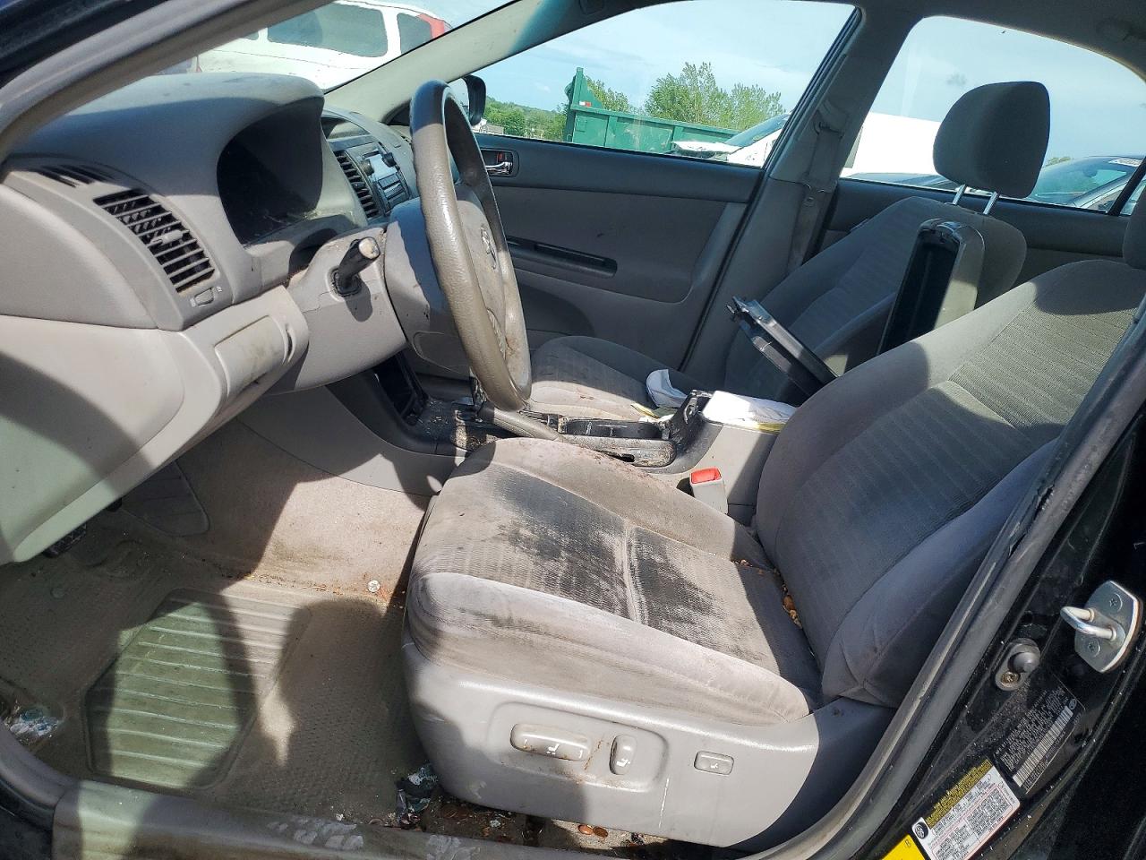 2006 TOYOTA CAMRY LE photo 13