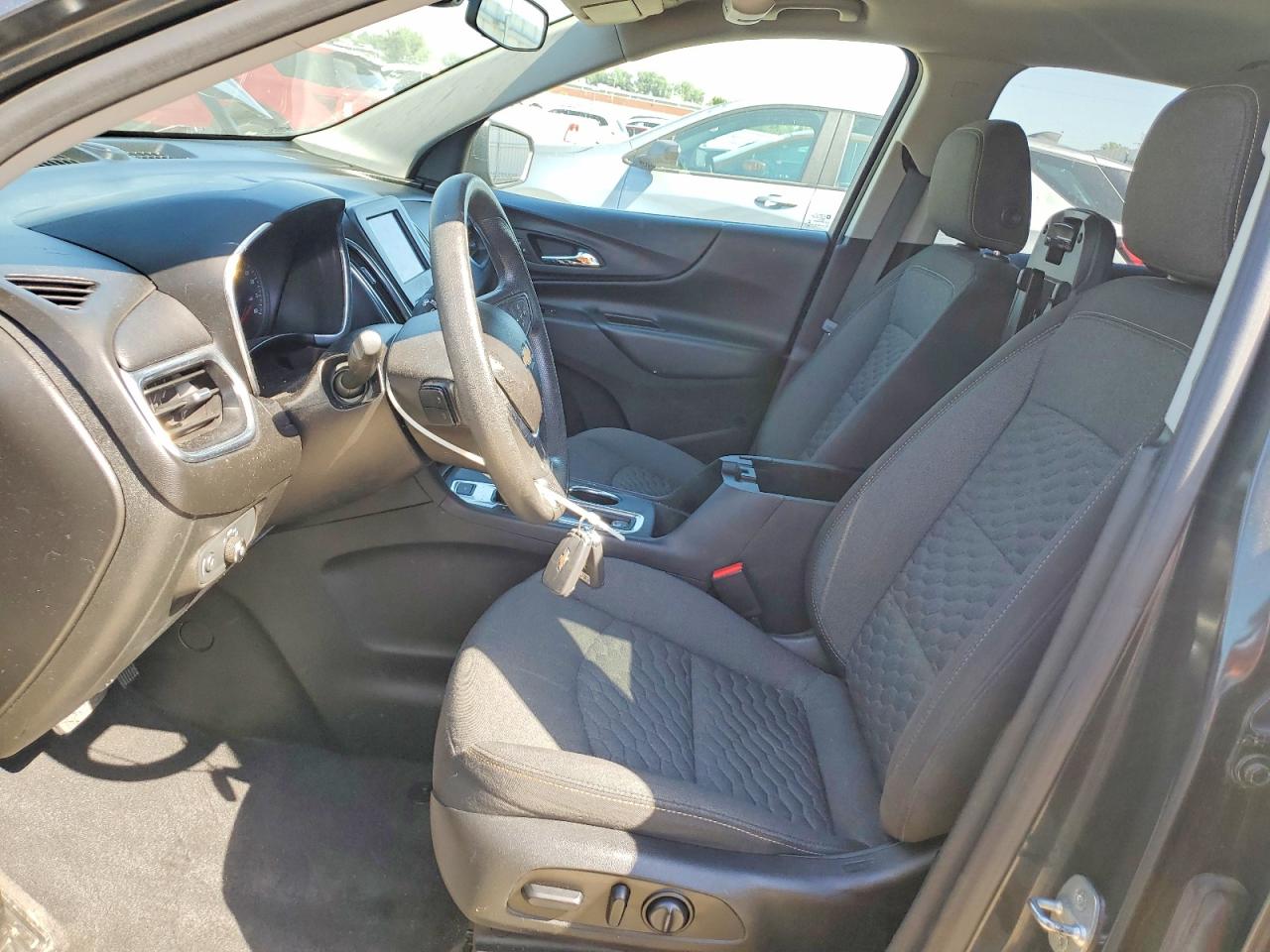 2020 CHEVROLET EQUINOX LT photo 19