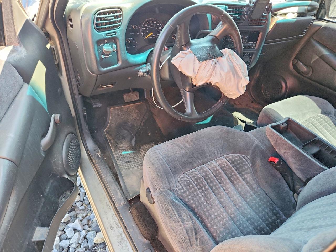 2001 CHEVROLET S TRUCK S10 photo 15