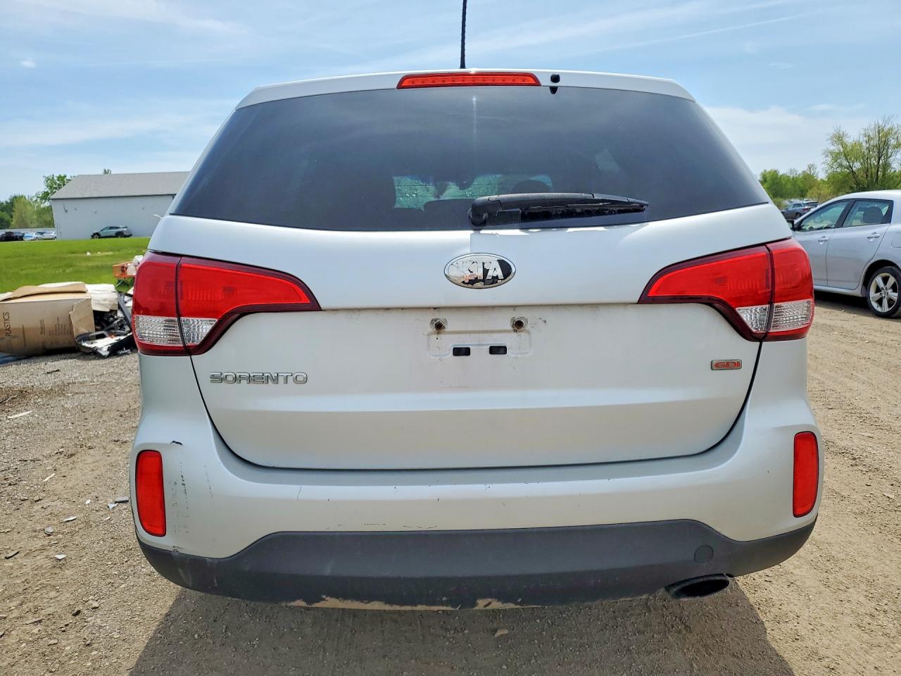 2014 KIA SORENTO LX photo 16