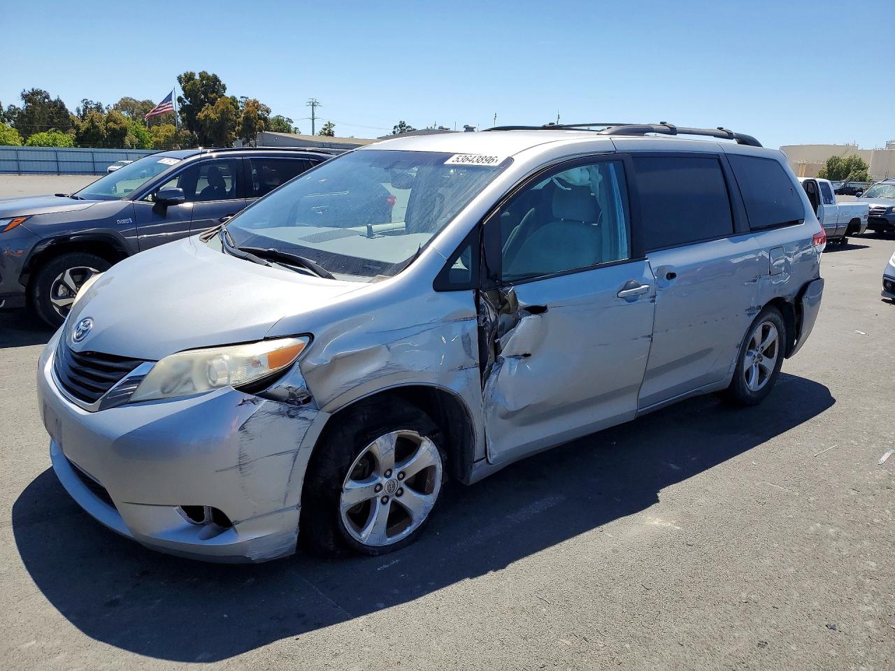 2014 TOYOTA SIENNA