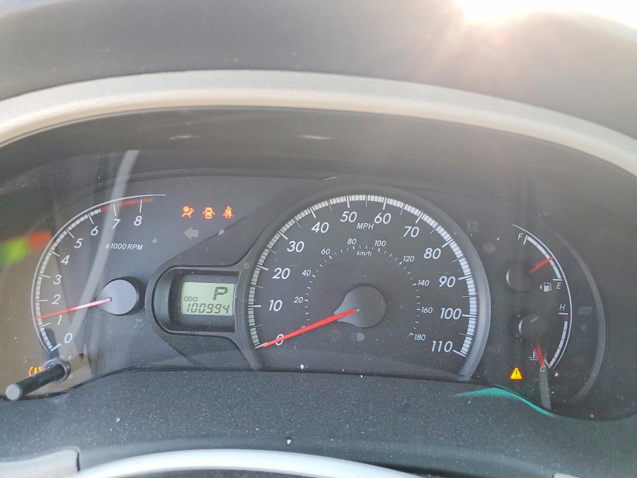 2014 TOYOTA SIENNA LE photo 17