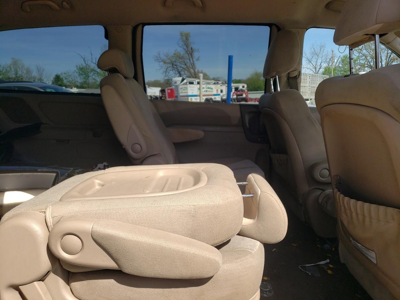 2009 KIA SEDONA LX photo 21