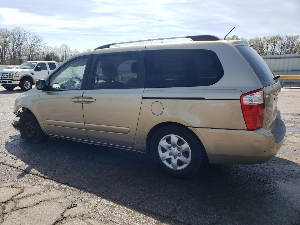 2009 KIA SEDONA LX photo 3