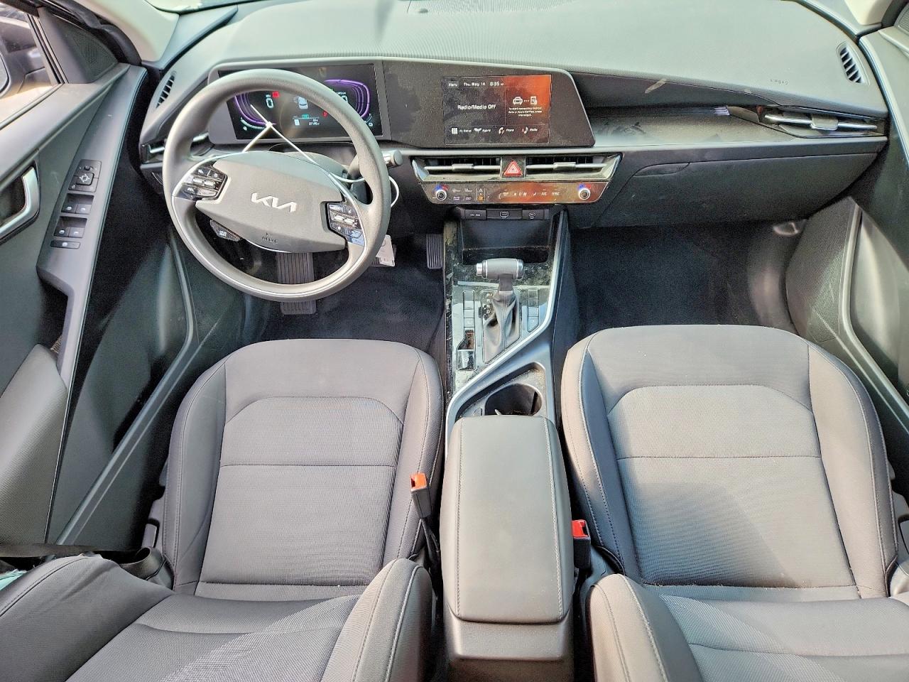 2025 KIA NIRO LX photo 22