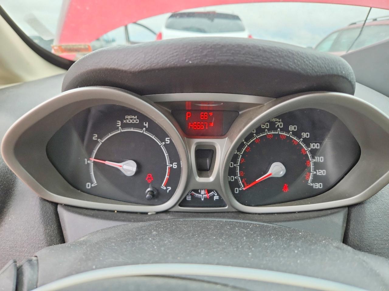 2012 FORD FIESTA SE photo 17