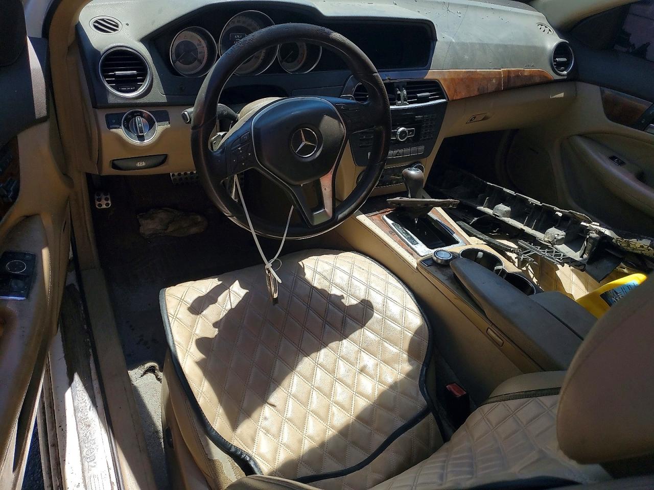2014 MERCEDES-BENZ C 250 photo 15