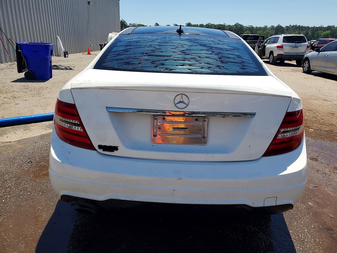 2014 MERCEDES-BENZ C 250 photo 11