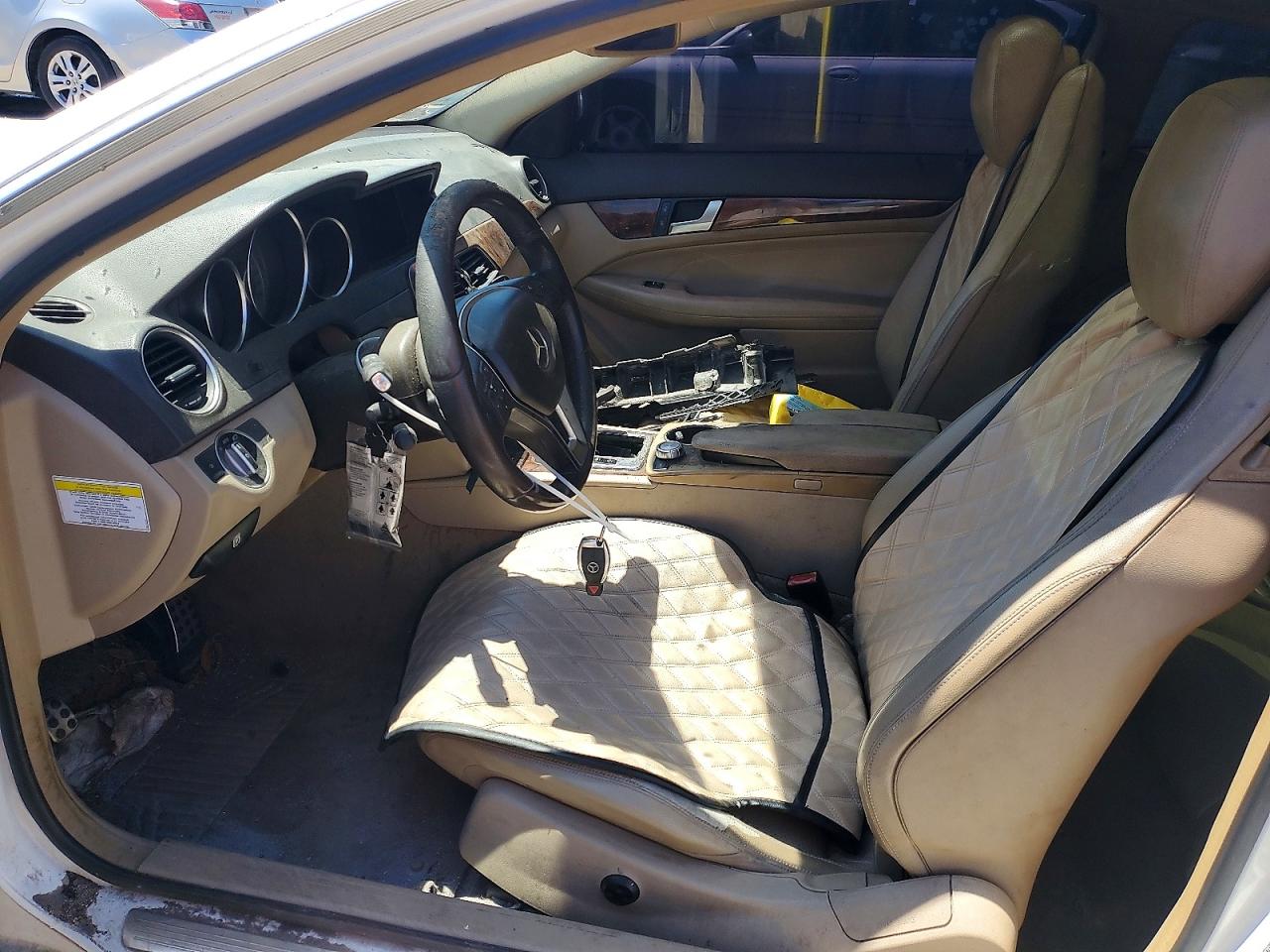 2014 MERCEDES-BENZ C 250 photo 13