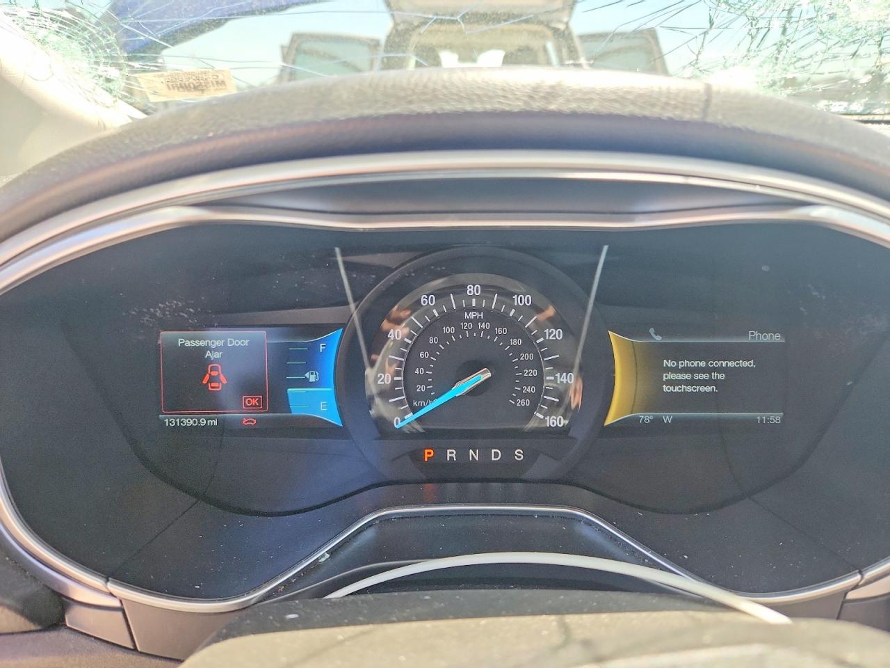 2014 FORD FUSION SE photo 17