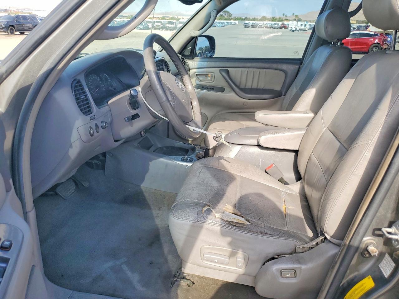 2004 TOYOTA SEQUOIA LIMITED photo 13