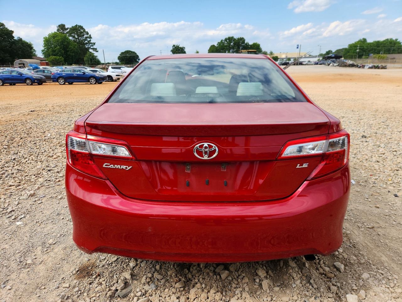 2012 TOYOTA CAMRY LE photo 16