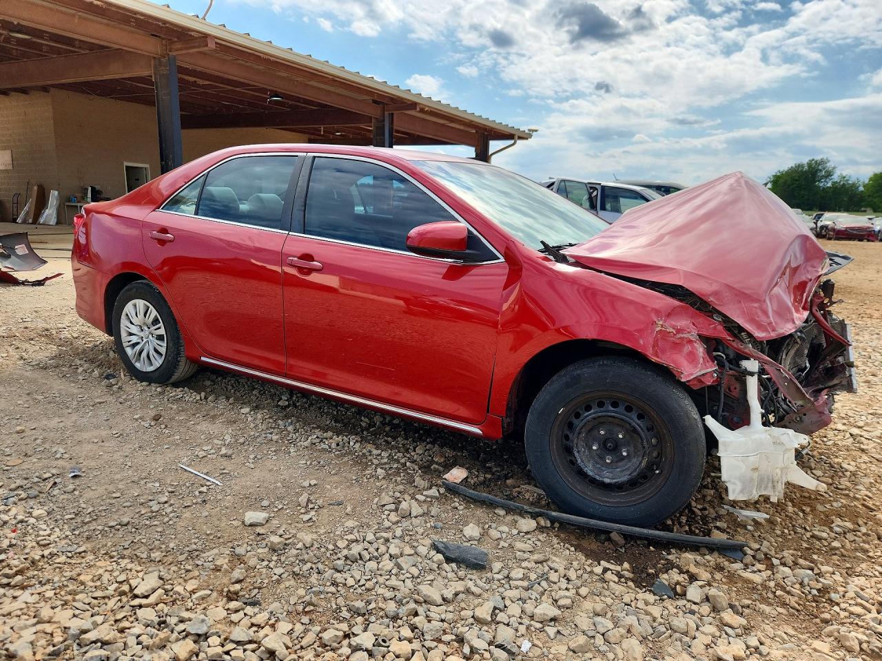 2012 TOYOTA CAMRY LE photo 10