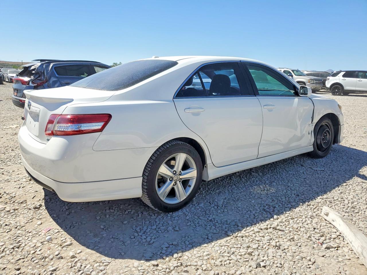 2010 TOYOTA CAMRY SE V6 photo 5