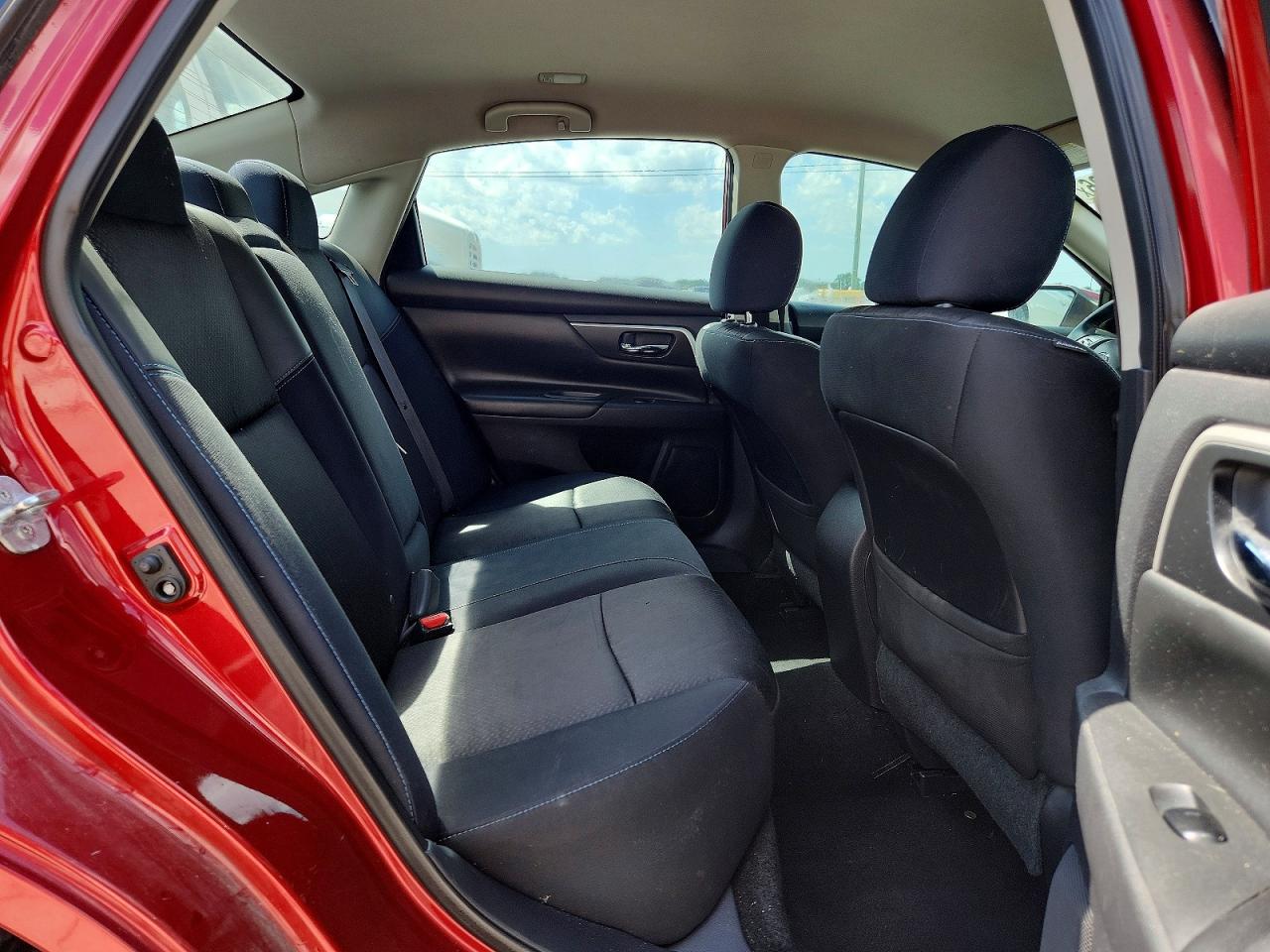 2016 NISSAN ALTIMA 2.5 SR photo 19