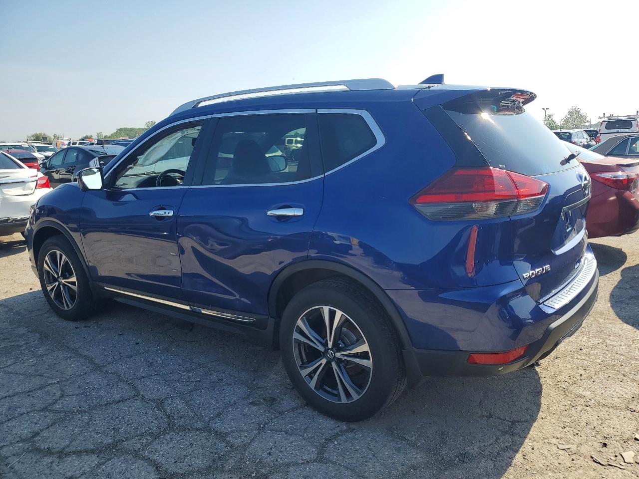 2017 NISSAN ROGUE SL photo 3