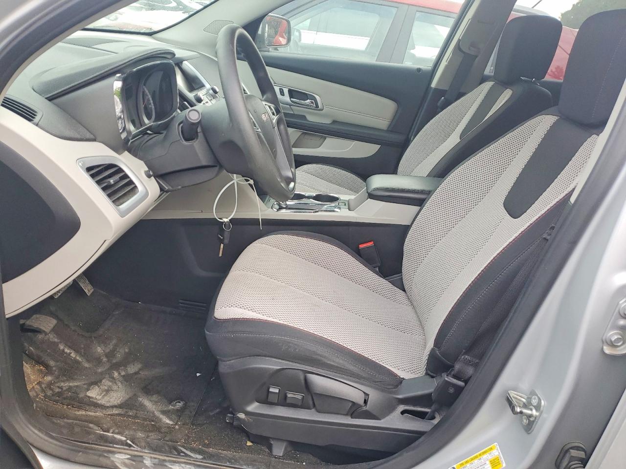 2017 GMC TERRAIN SLE photo 13