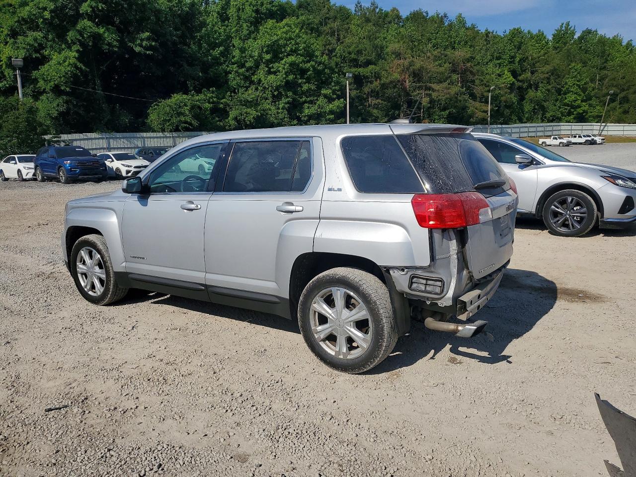 2017 GMC TERRAIN SLE photo 3