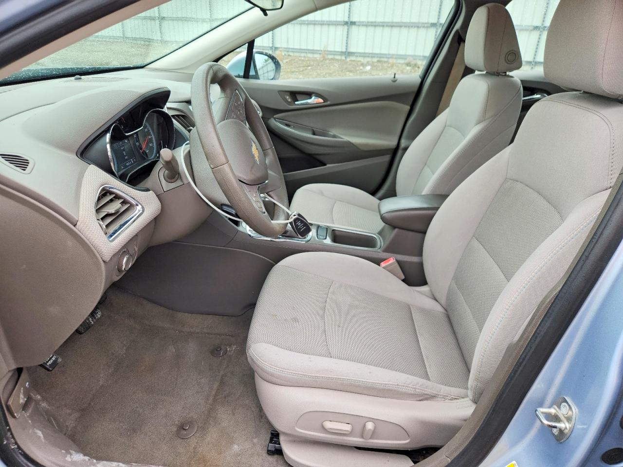 2017 CHEVROLET CRUZE LT photo 7