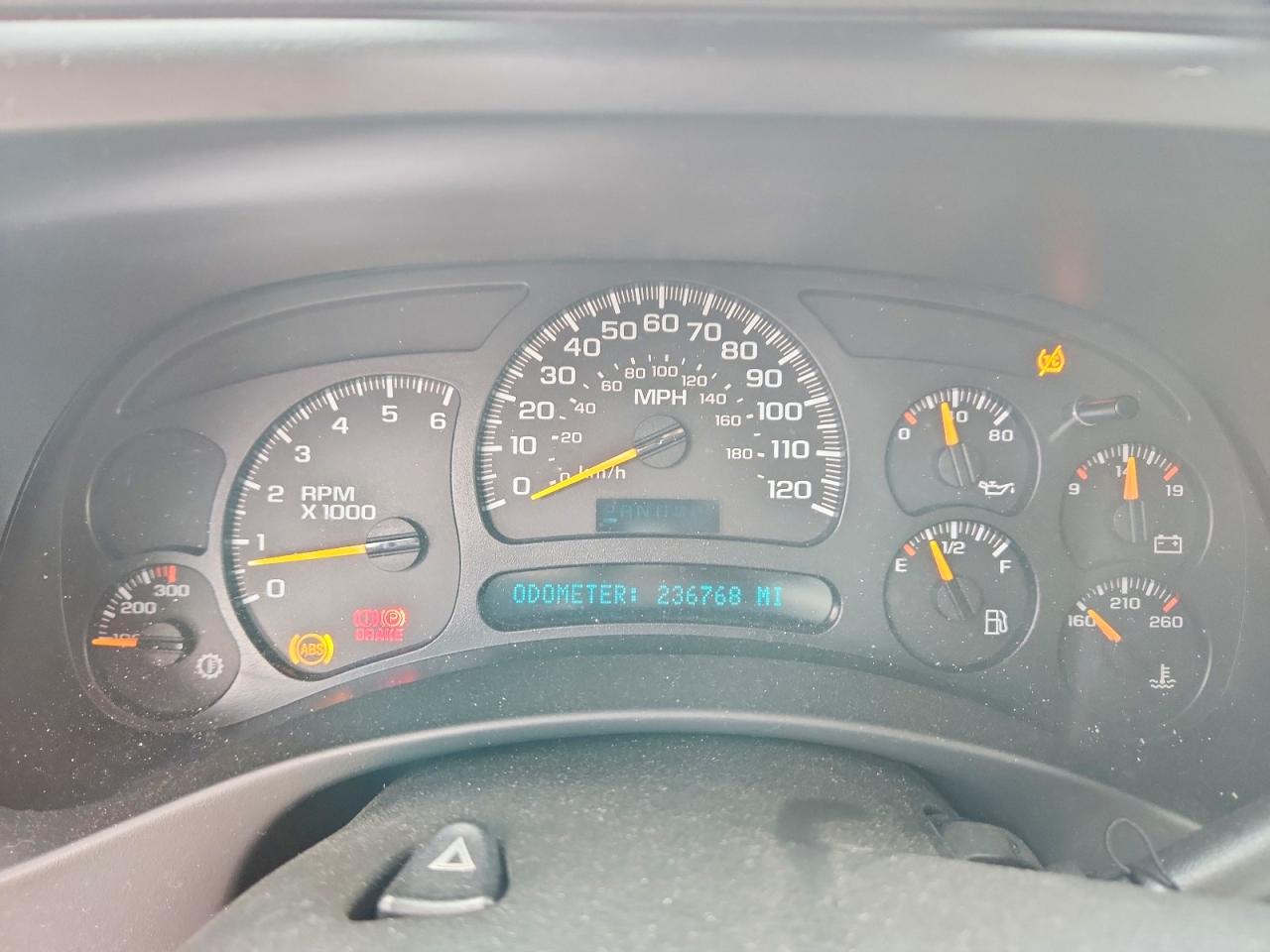 2004 CADILLAC ESCALADE ESV photo 17