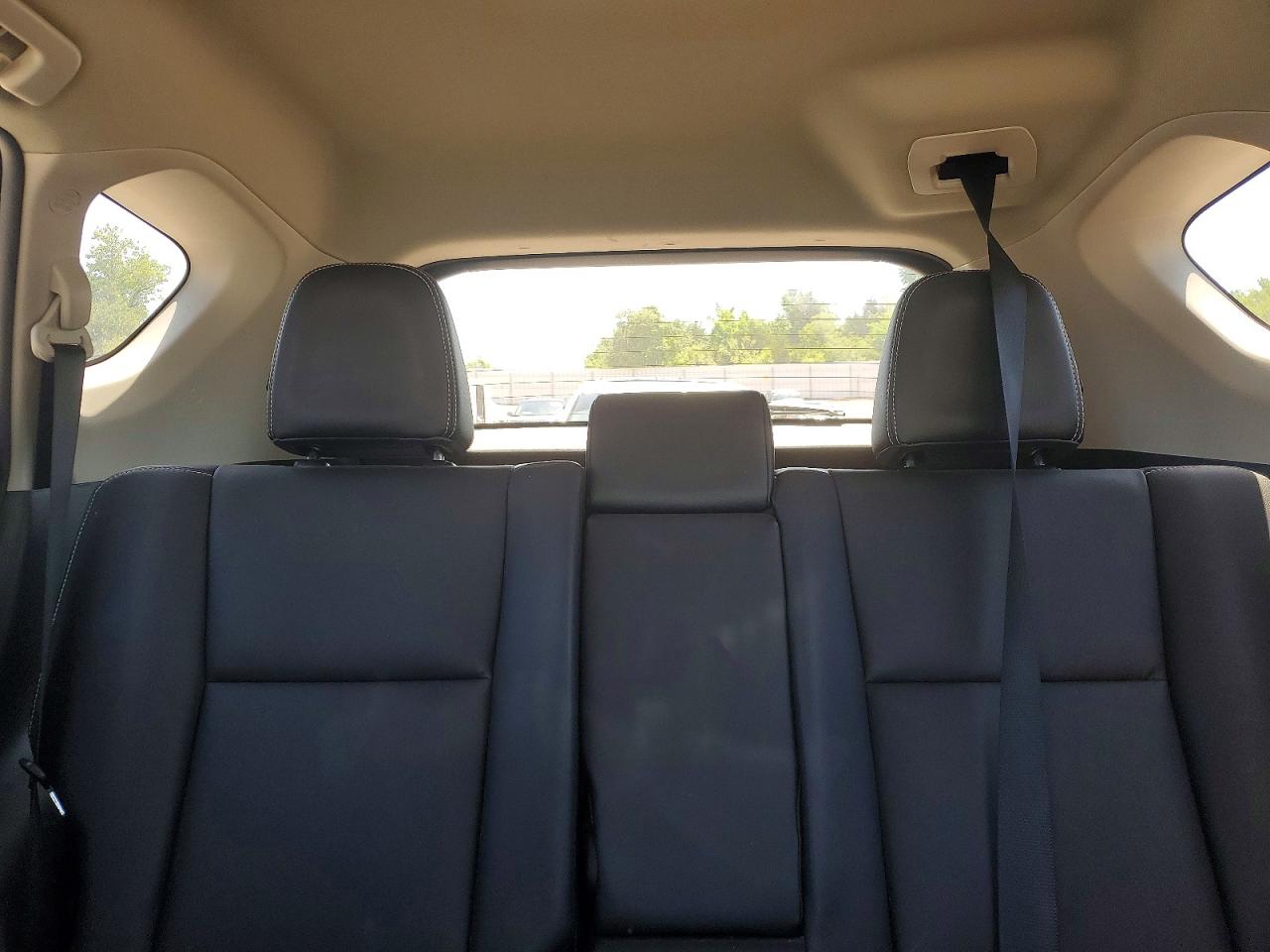 2016 TOYOTA RAV4 LIMITED photo 28
