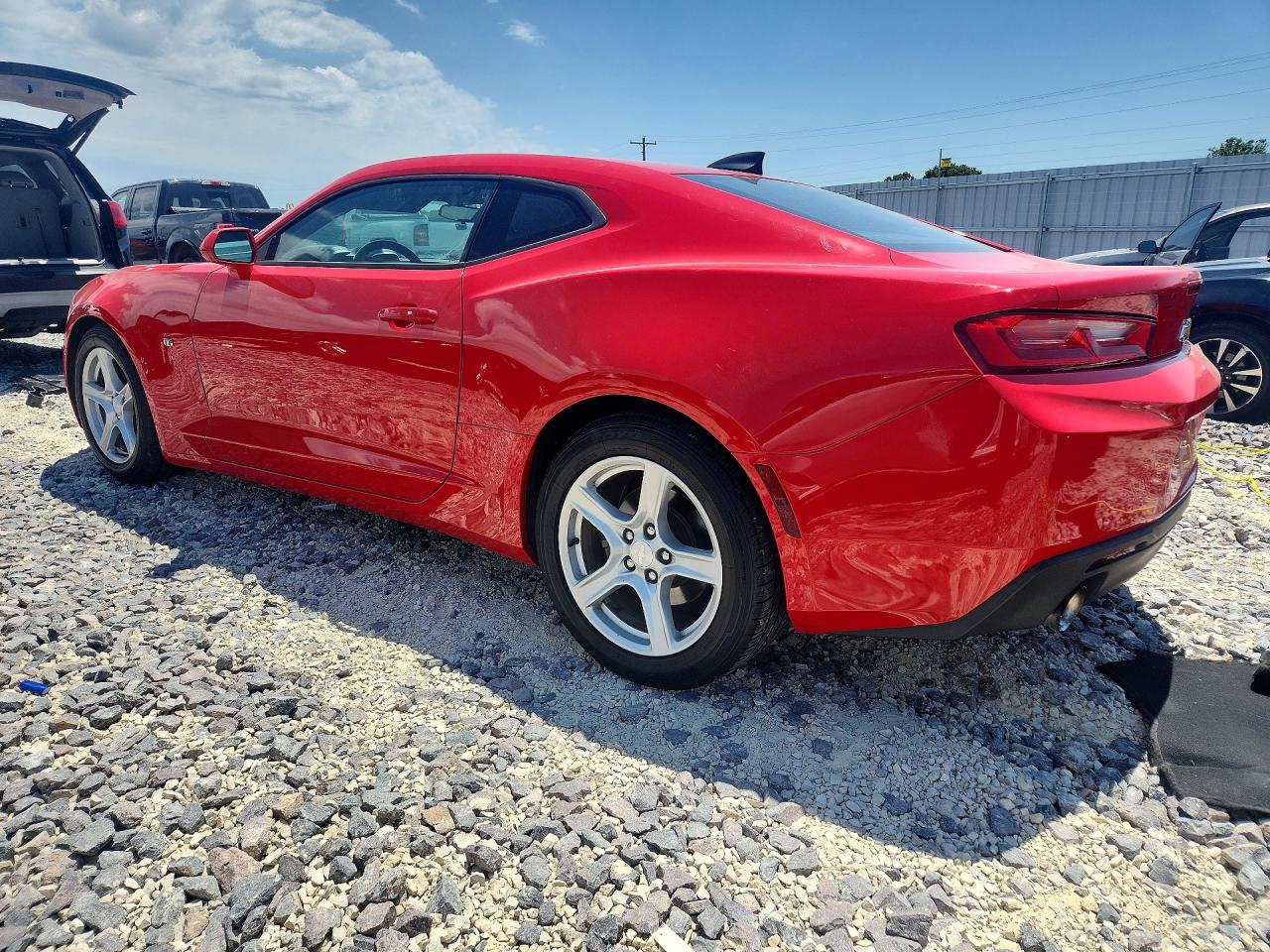 2017 CHEVROLET CAMARO LT photo 4