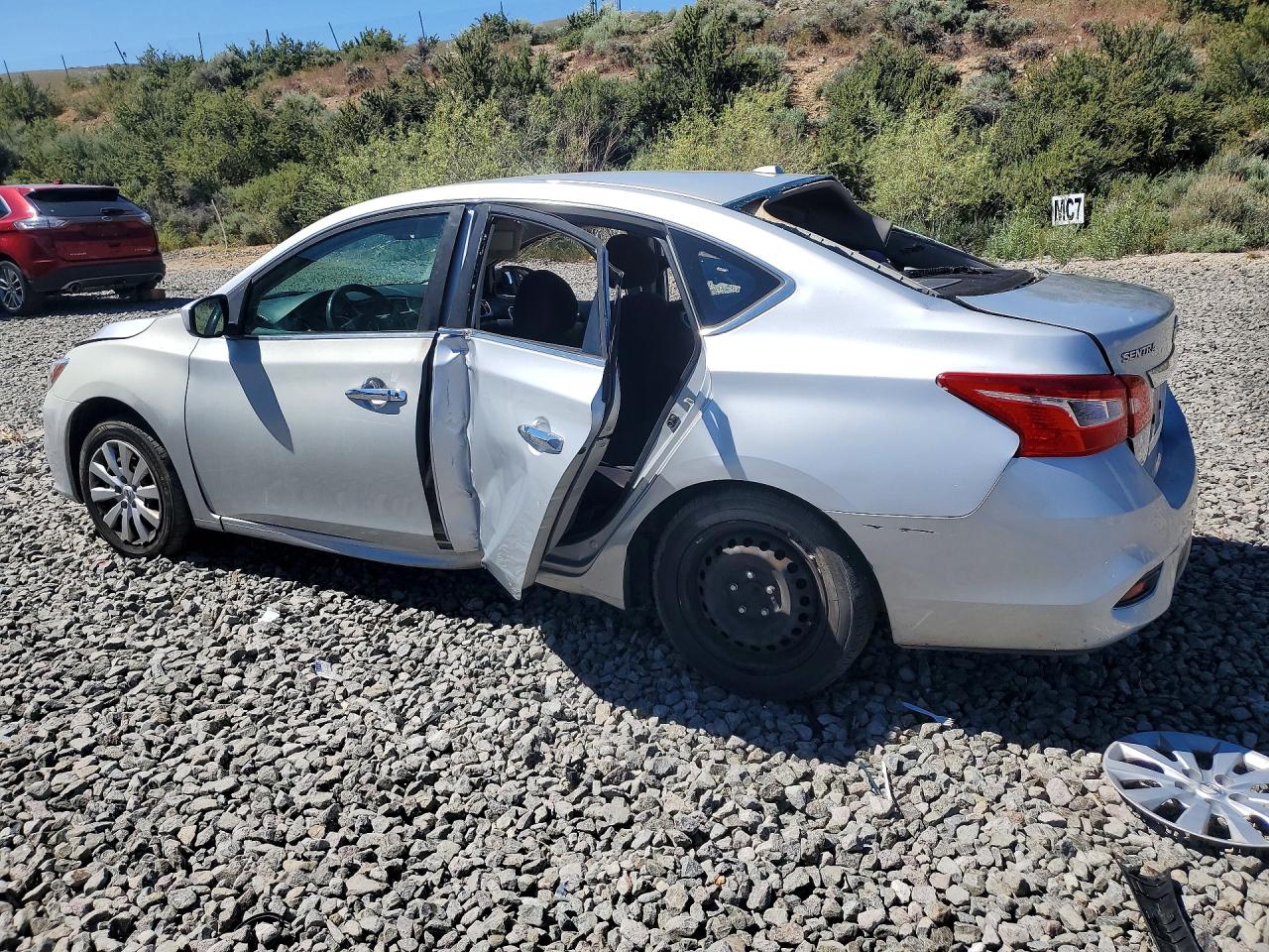 2017 NISSAN SENTRA SV photo 3