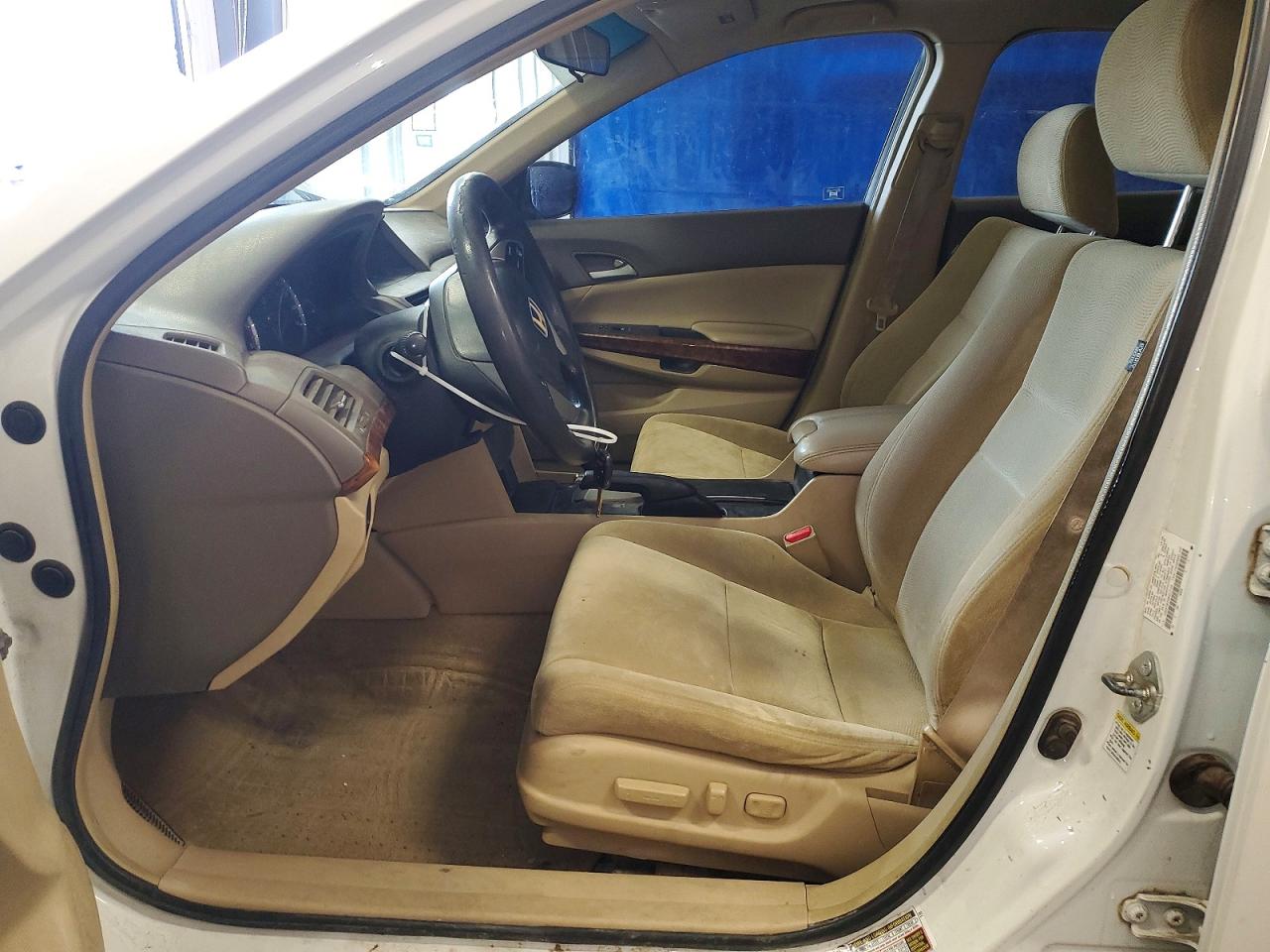 2009 HONDA ACCORD EX photo 7