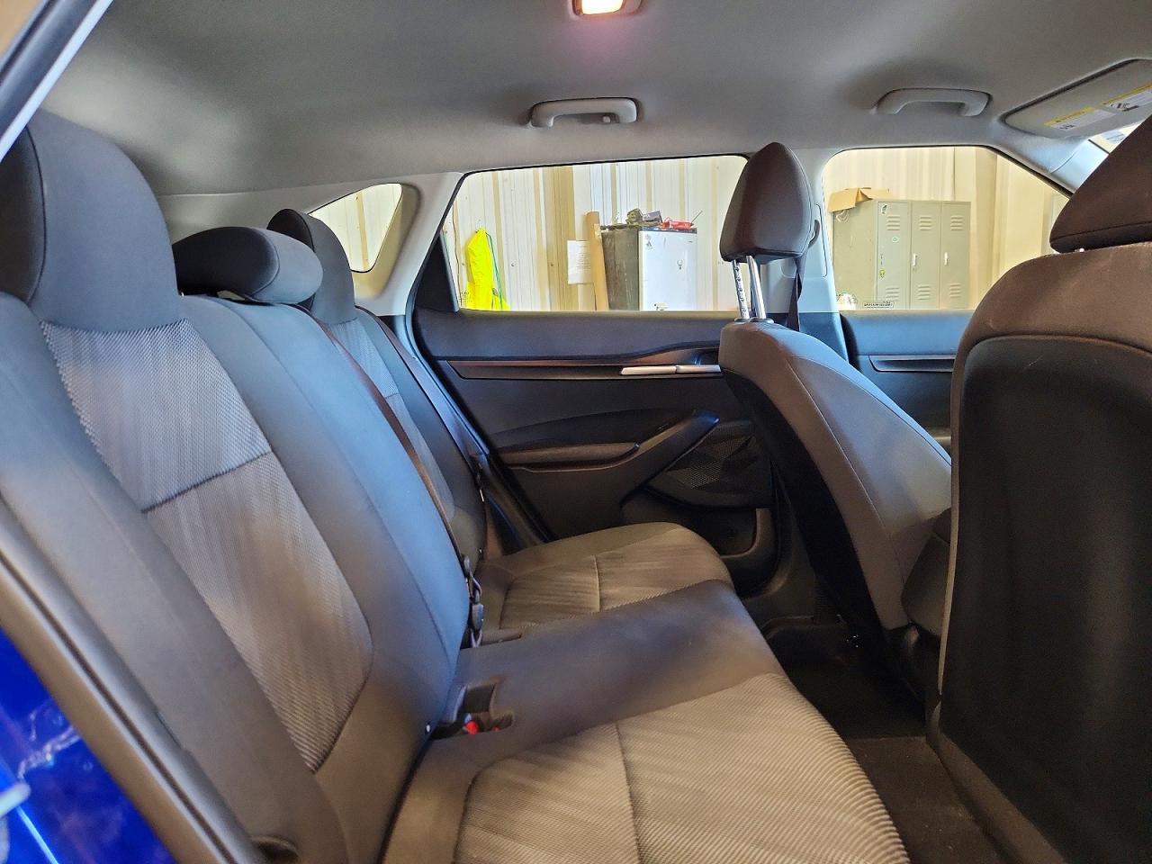 2023 KIA SELTOS LX photo 31