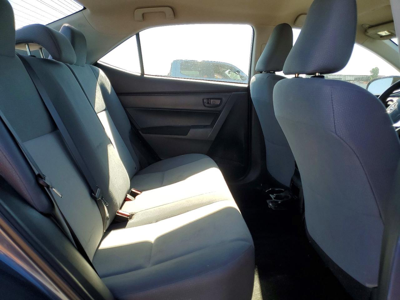 2017 TOYOTA COROLLA L photo 10