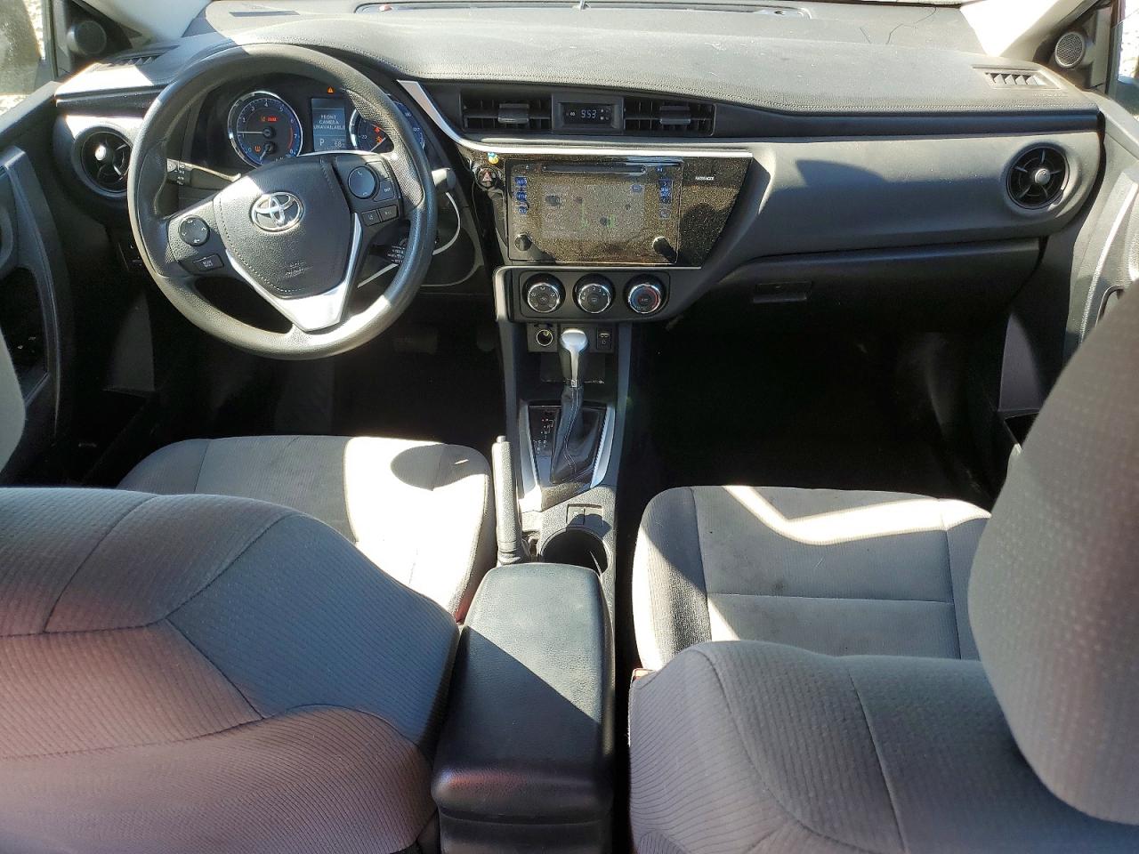 2017 TOYOTA COROLLA L photo 8