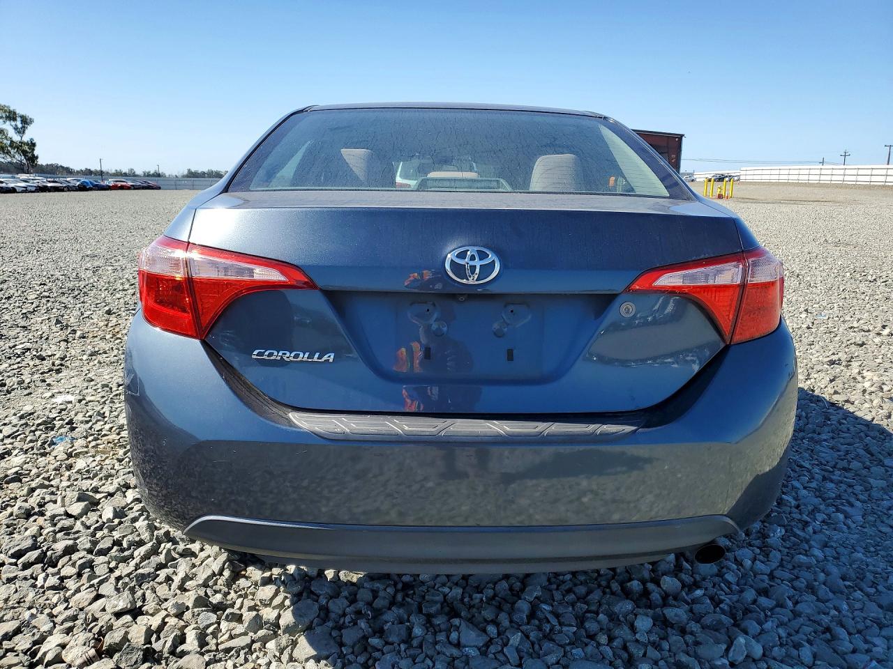 2017 TOYOTA COROLLA L photo 6