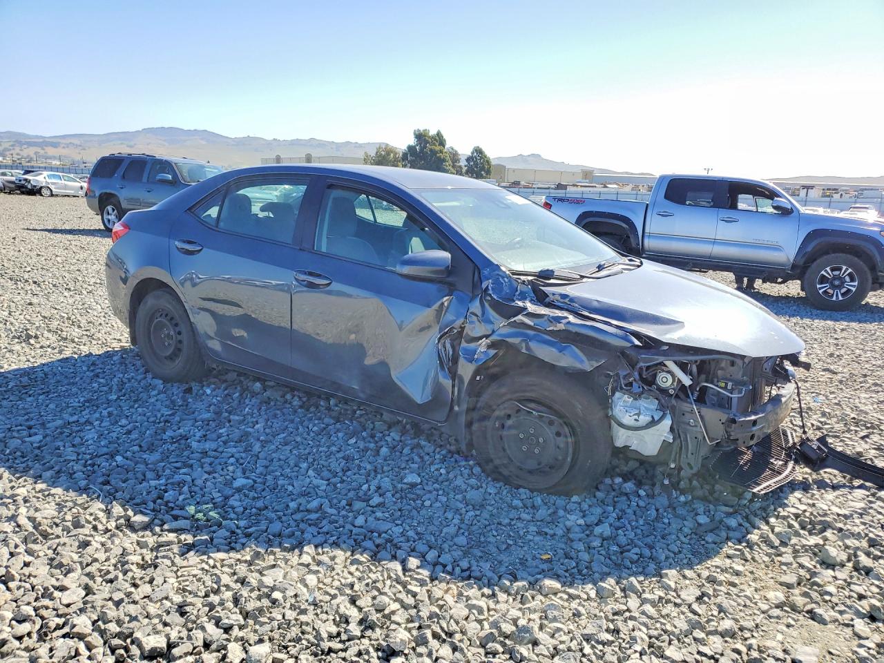 2017 TOYOTA COROLLA L photo 4