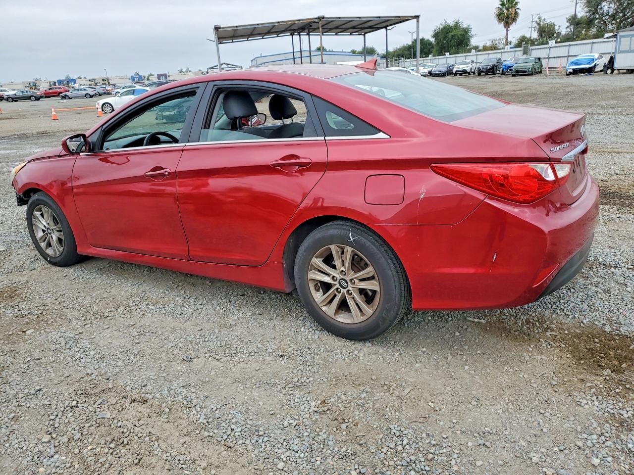2014 HYUNDAI SONATA GLS photo 4