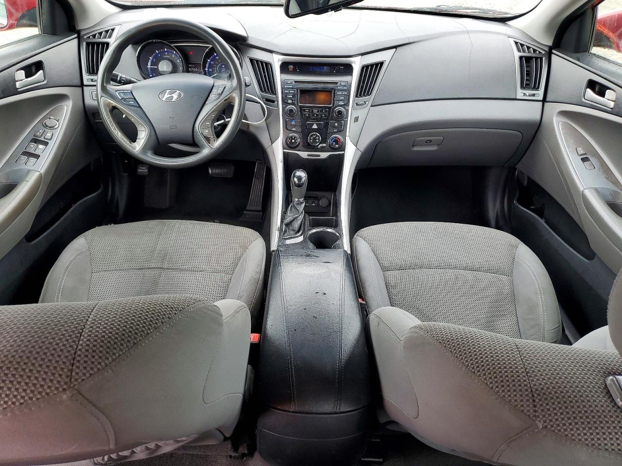 2014 HYUNDAI SONATA GLS photo 22